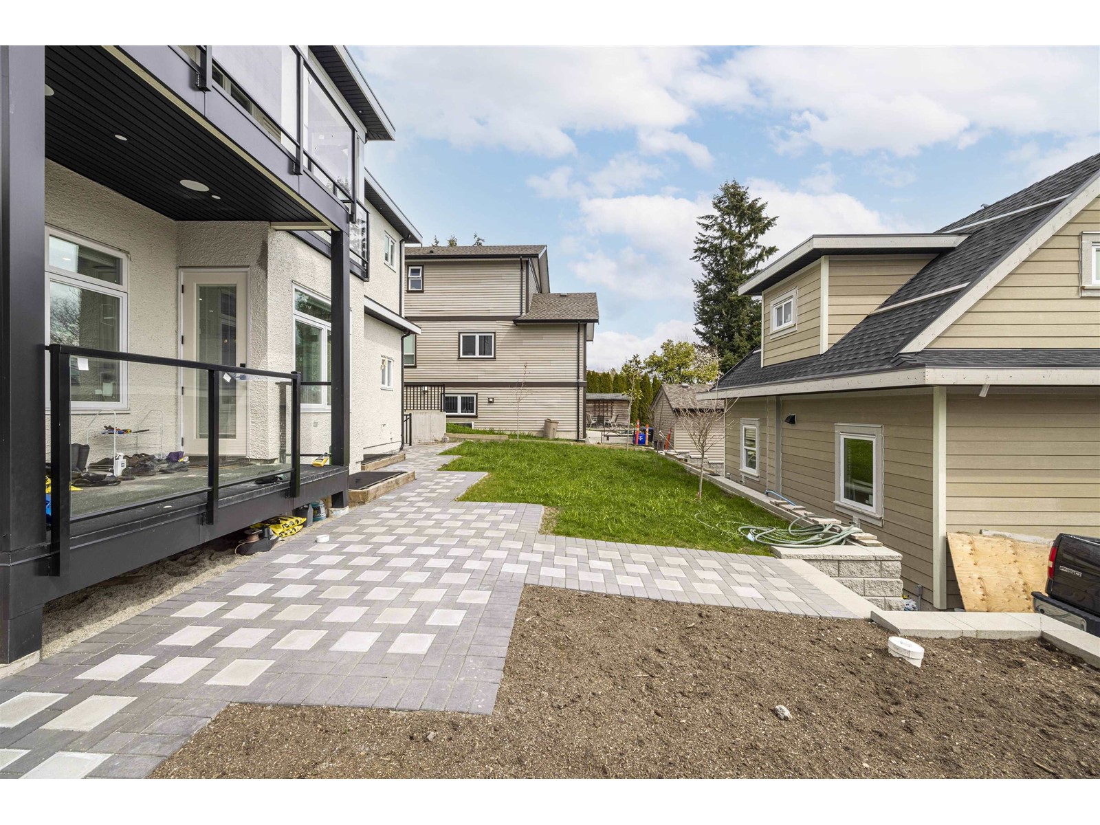 1816 Nanaimo Street, New Westminster, British Columbia  V3M 2G9 - Photo 5 - R2769454