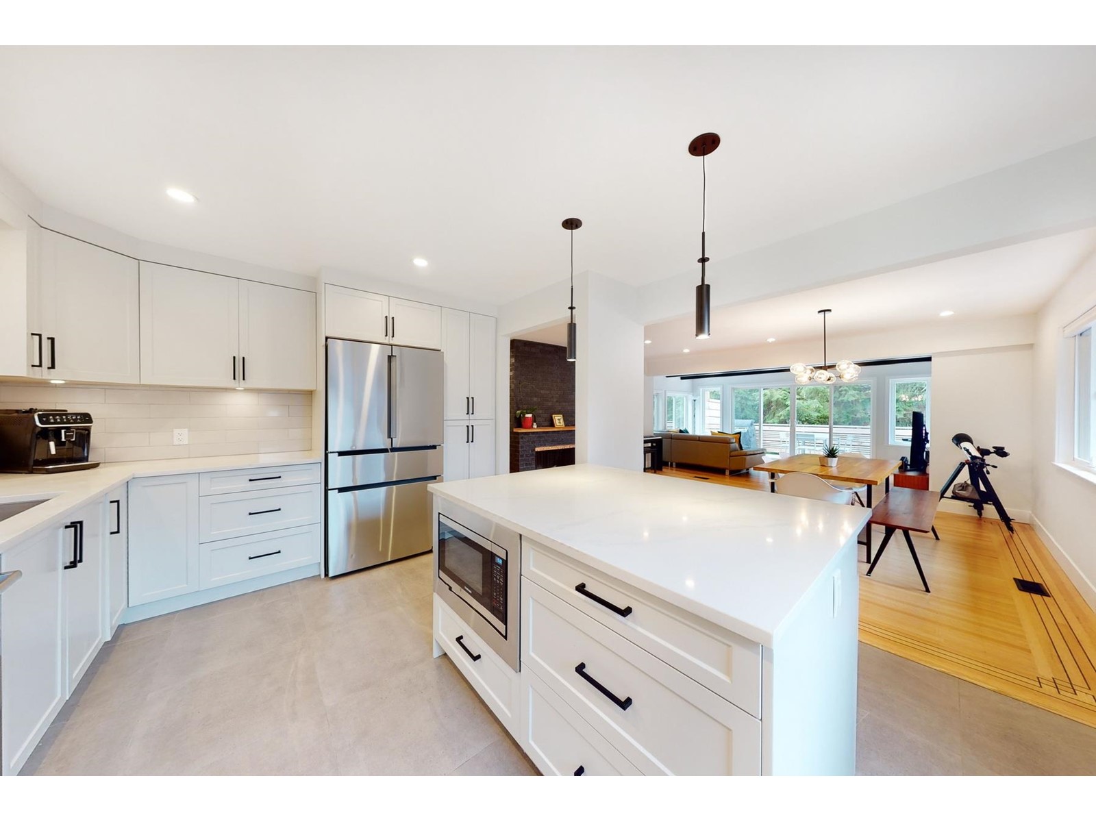 977 Clements Avenue, North Vancouver, British Columbia  V7R 2L1 - Photo 11 - R2769748