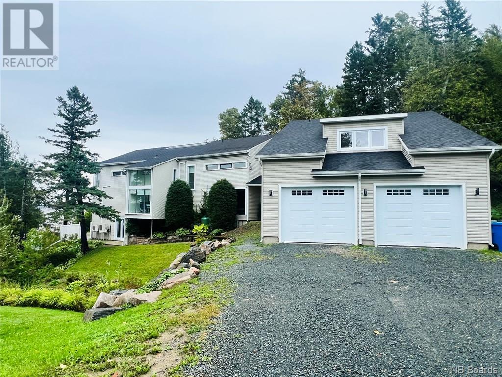 4 Cote Bleu, Bathurst, New Brunswick  E2A 3E8 - Photo 2 - NB085589