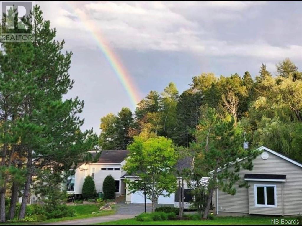 4 Cote Bleu, Bathurst, New Brunswick  E2A 3E8 - Photo 1 - NB085589