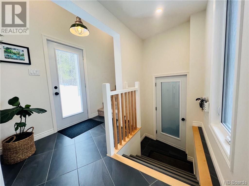 4 Cote Bleu, Bathurst, New Brunswick  E2A 3E8 - Photo 5 - NB085589