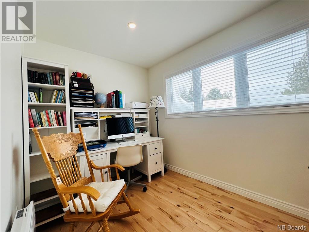 4 Cote Bleu, Bathurst, New Brunswick  E2A 3E8 - Photo 43 - NB085589