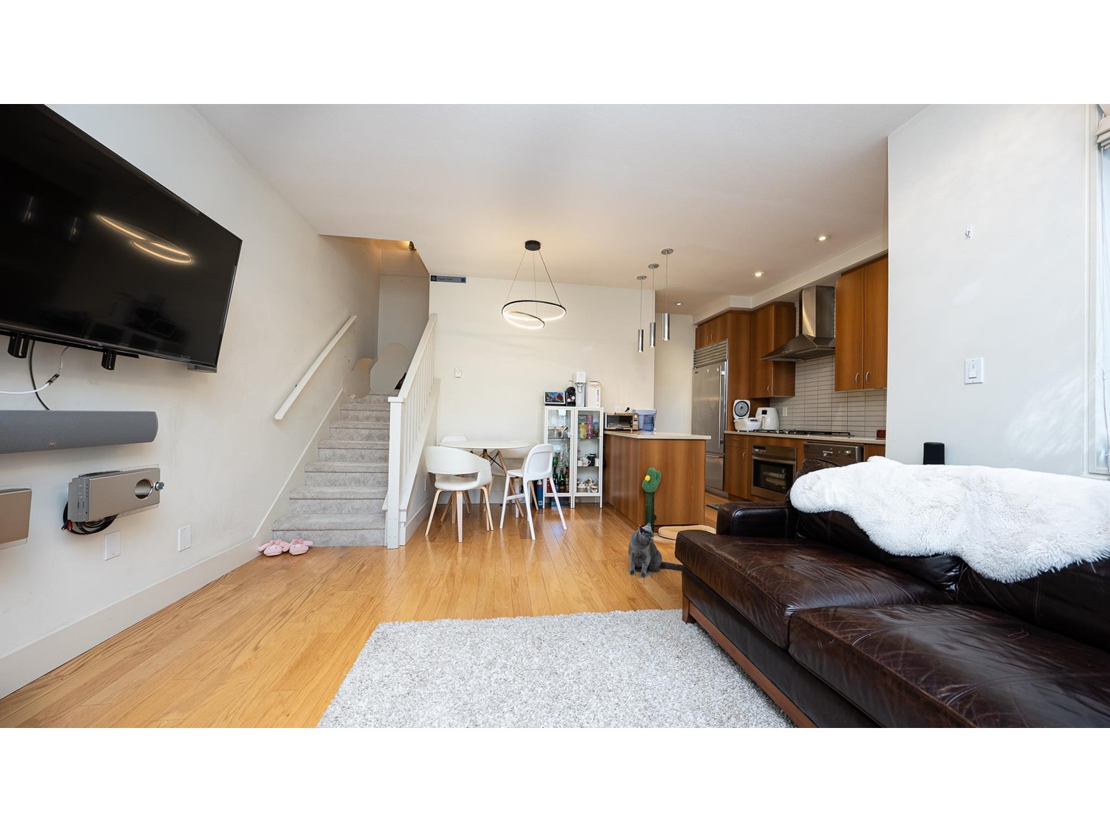 1427 W 11th Avenue, Vancouver, British Columbia  V6H 1K9 - Photo 2 - R2770181