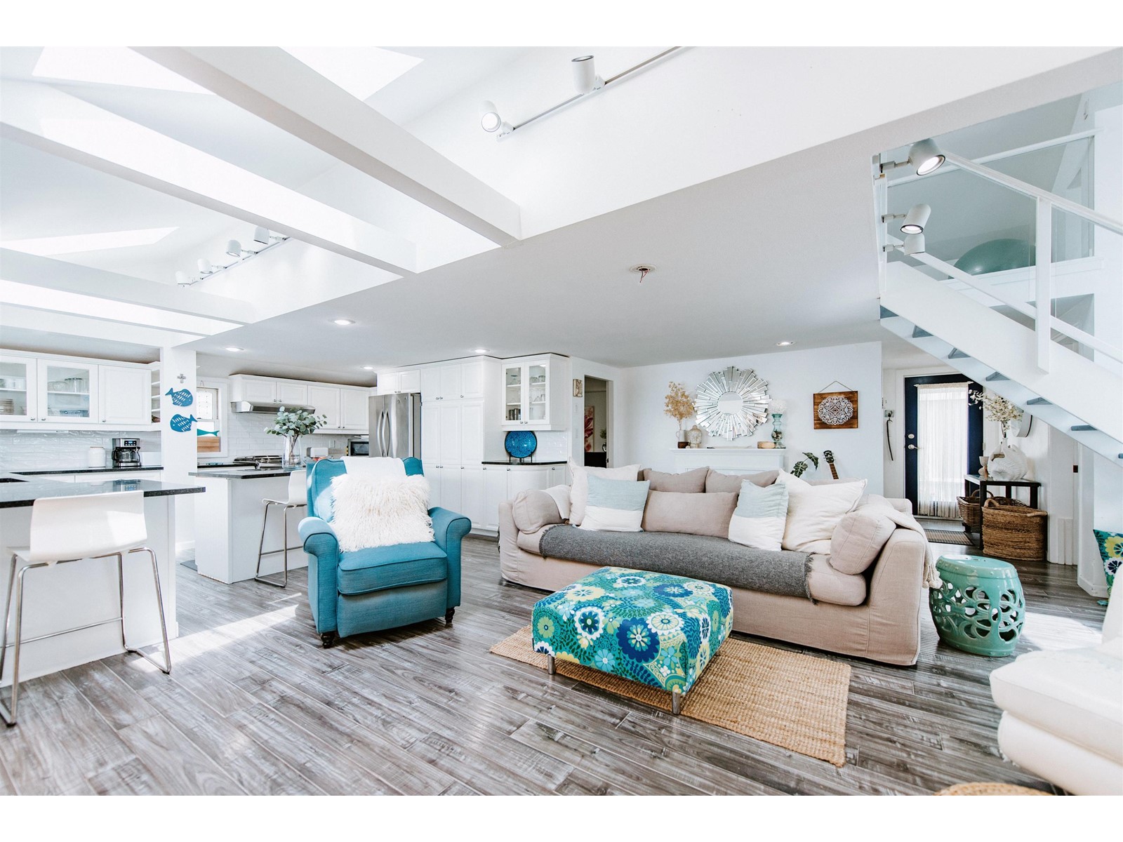 4819-4823 Sunshine Coast Highway, Sechelt, British Columbia  V7Z 0B6 - Photo 6 - R2770200