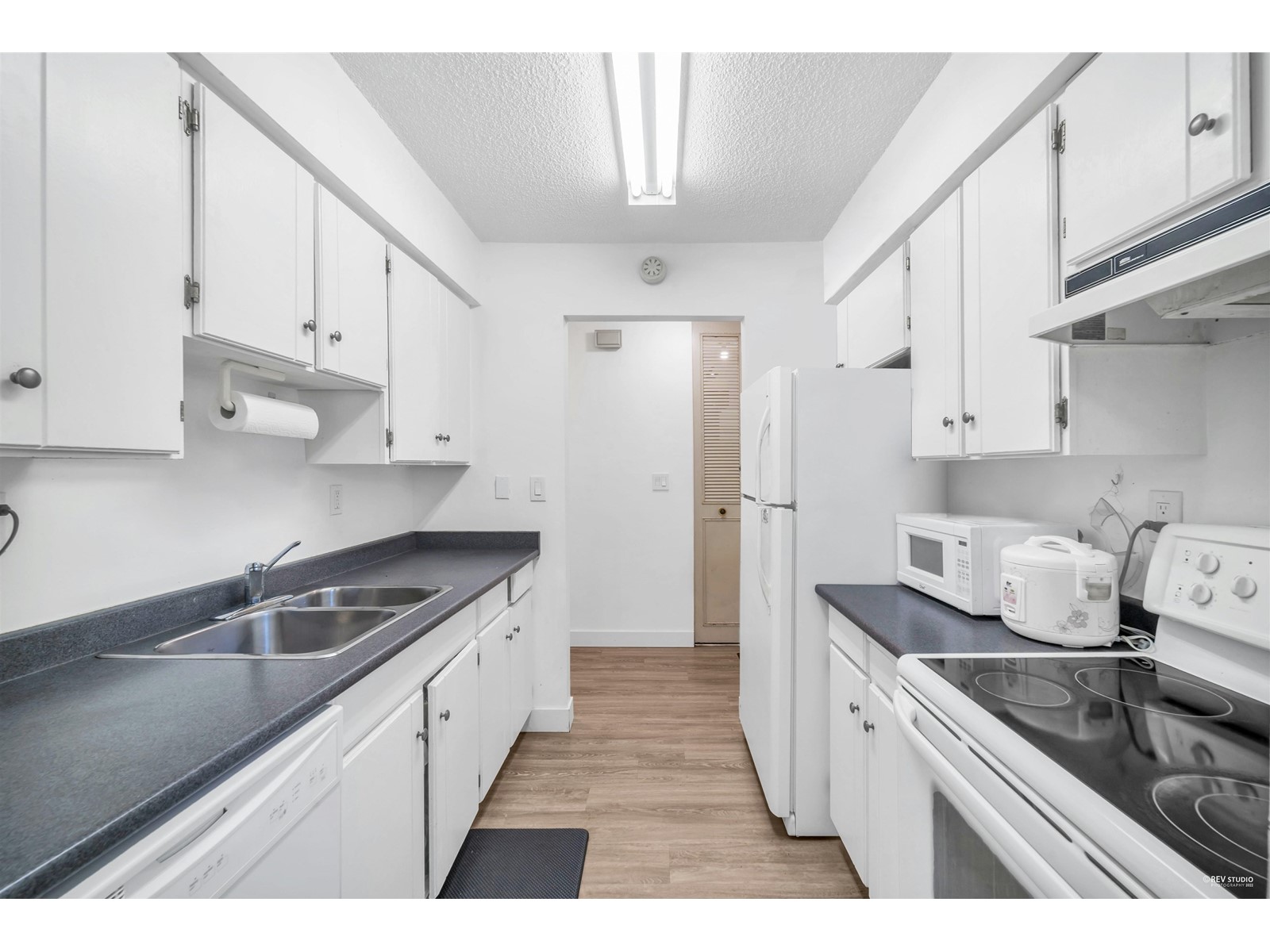 201 11771 King Road, Richmond, British Columbia  V7A 3B5 - Photo 6 - R2770290