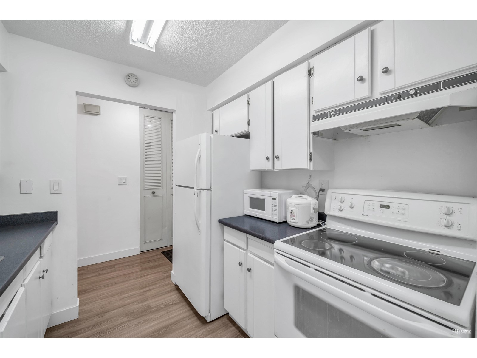 201 11771 King Road, Richmond, British Columbia  V7A 3B5 - Photo 7 - R2770290