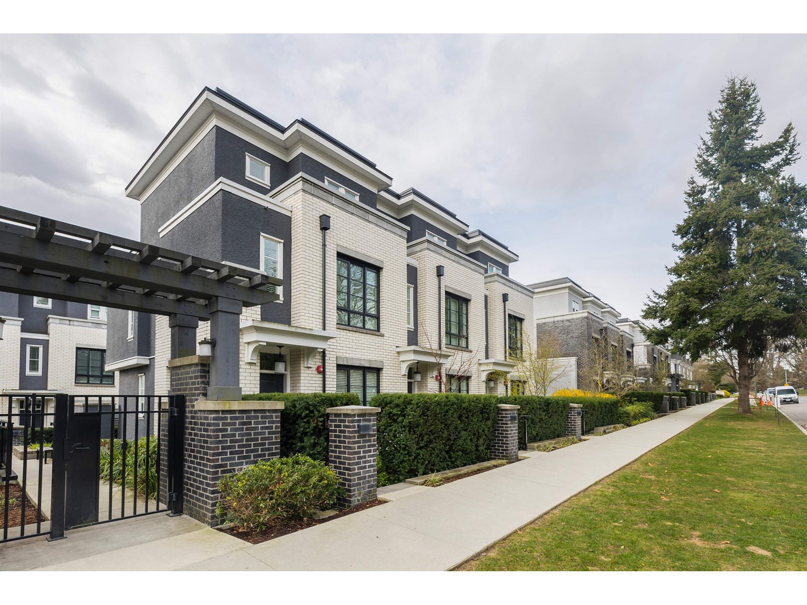 250 W 62nd Avenue, Vancouver, British Columbia  V5X 0G7 - Photo 3 - R2770175