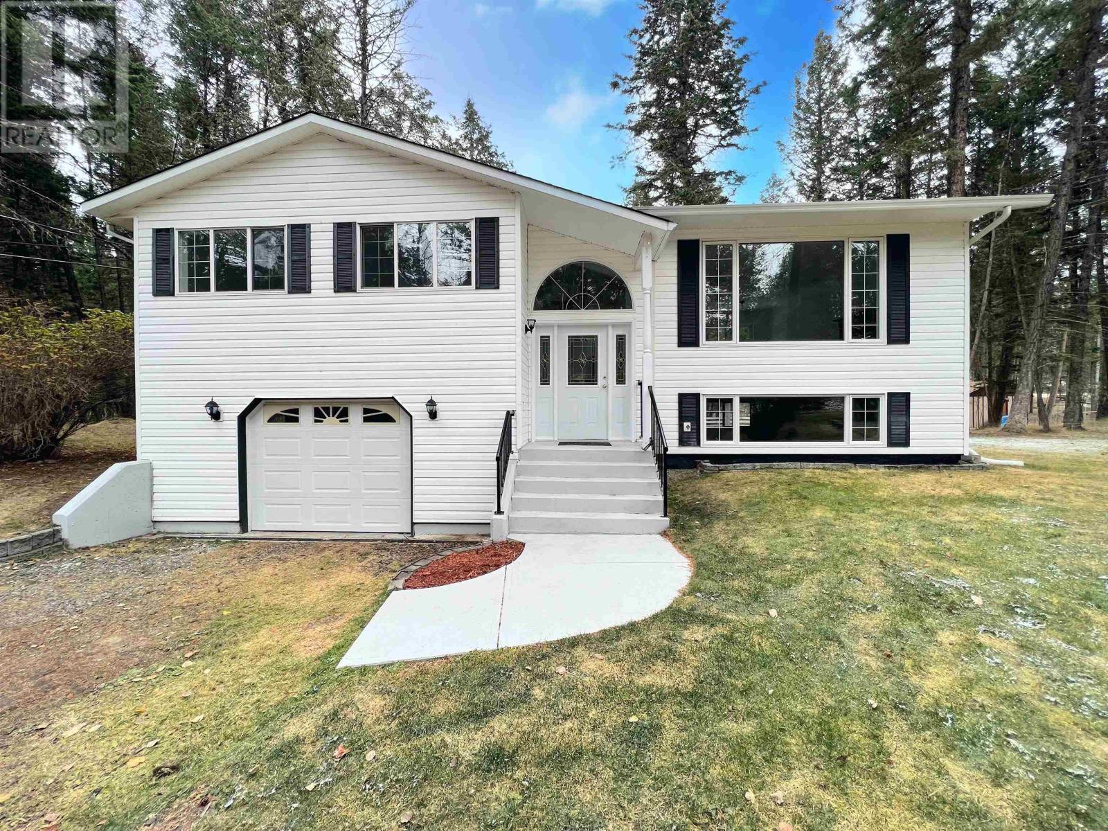 4983 Smith Road, 108 Mile Ranch, British Columbia  V0K 2Z0 - Photo 1 - R2736197