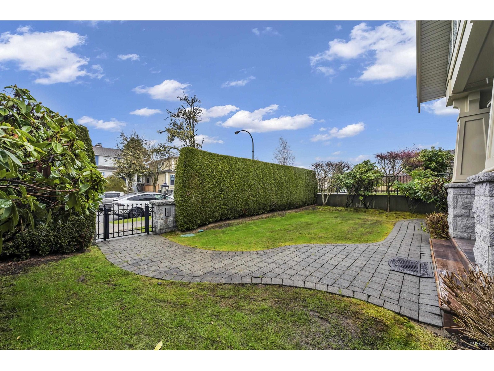 2318 W 18th Avenue, Vancouver, British Columbia  V6L 1A8 - Photo 2 - R2766692