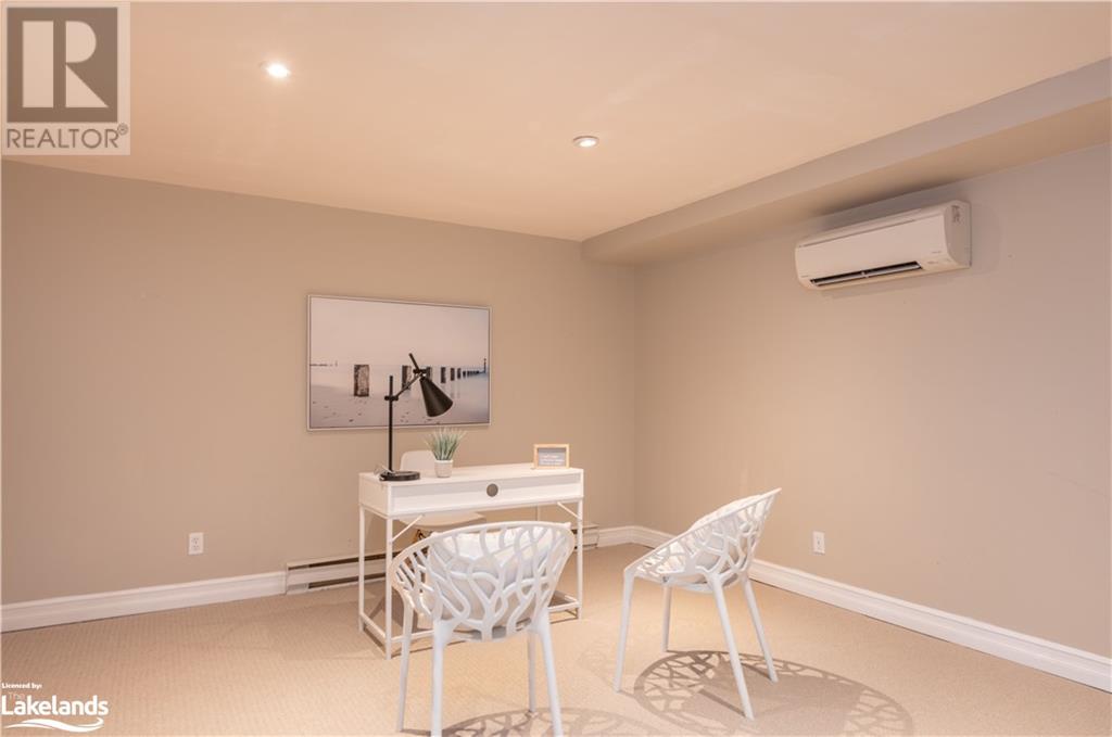 Photo 27 of listing located at 21 EAST Court