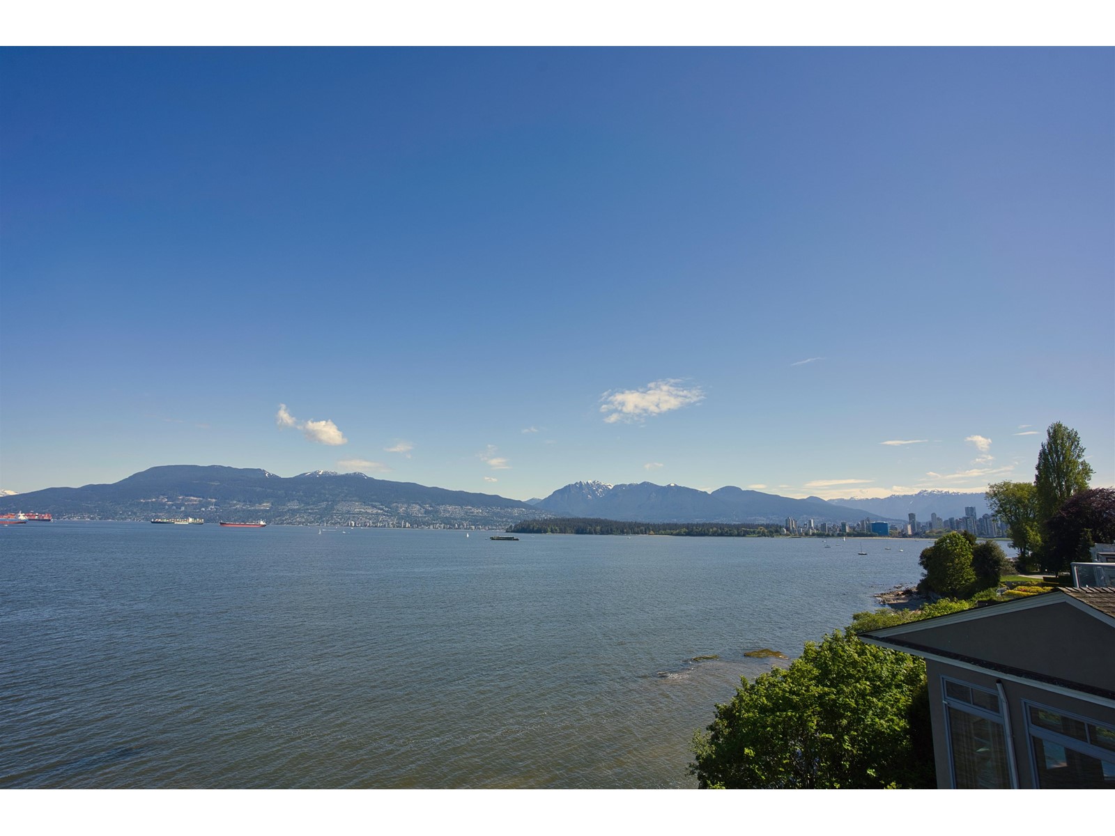 Listing Picture 15 of 15 : 2711 POINT GREY ROAD, Vancouver / 溫哥華 - 魯藝地產 Yvonne Lu Group - MLS Medallion Club Member