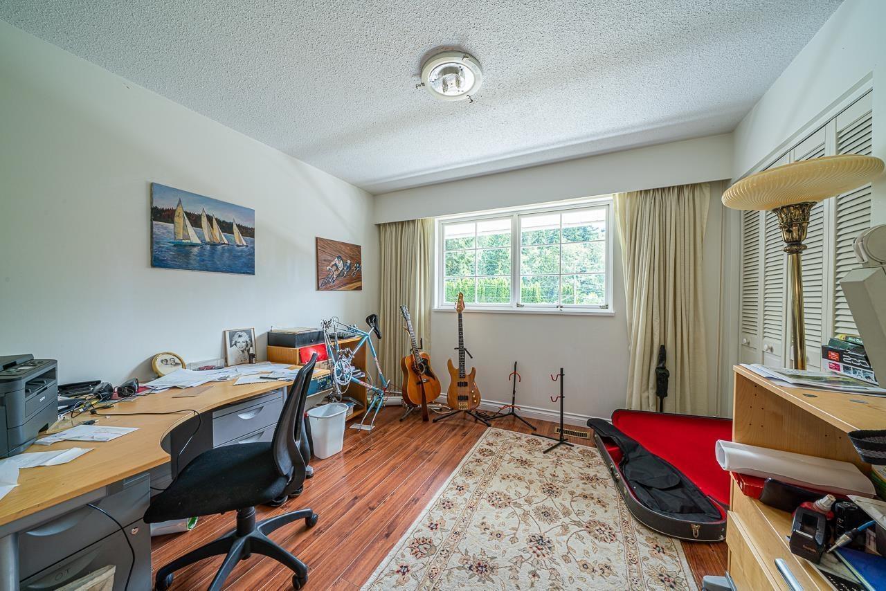 5725 Cranley Drive, West Vancouver, British Columbia  V7W 1S7 - Photo 24 - R2771163