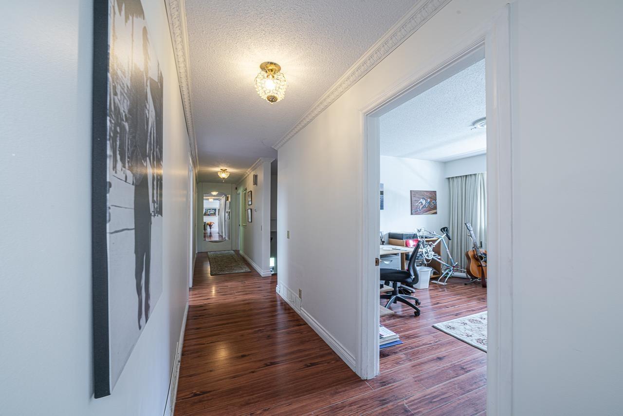 5725 Cranley Drive, West Vancouver, British Columbia  V7W 1S7 - Photo 23 - R2771163