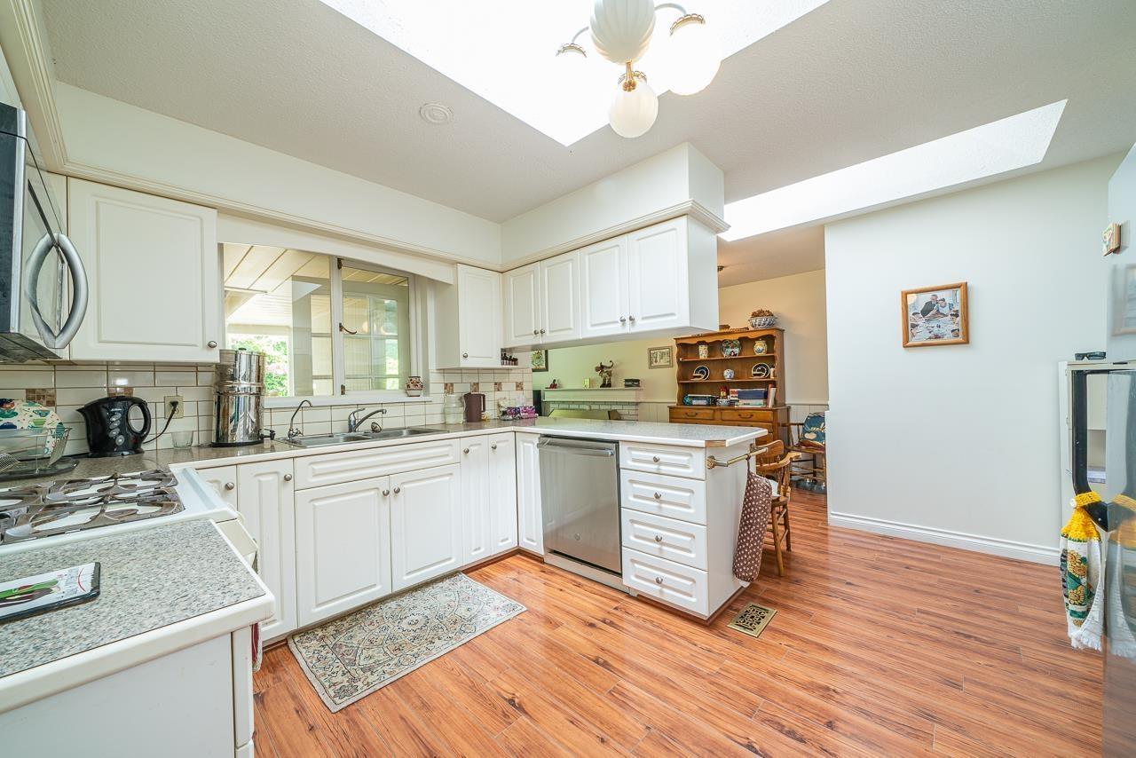 5725 Cranley Drive, West Vancouver, British Columbia  V7W 1S7 - Photo 16 - R2771163