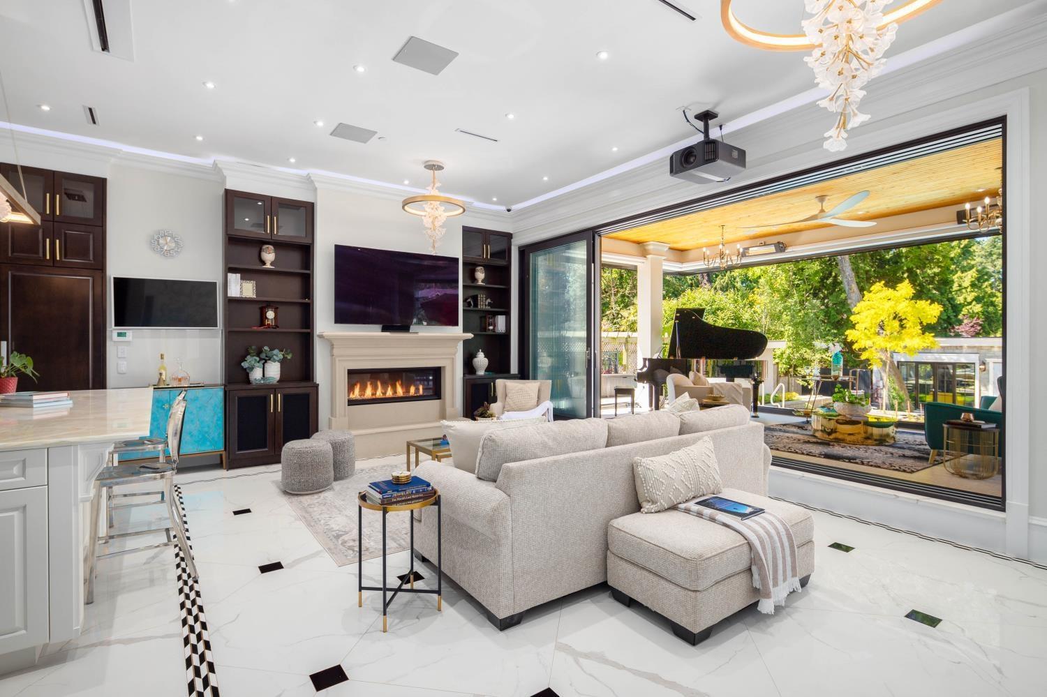 8483 Wiltshire Street, Vancouver, British Columbia  V6P 5H6 - Photo 11 - R2771810