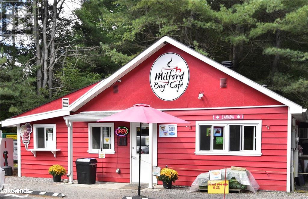 A corner store and a cafe