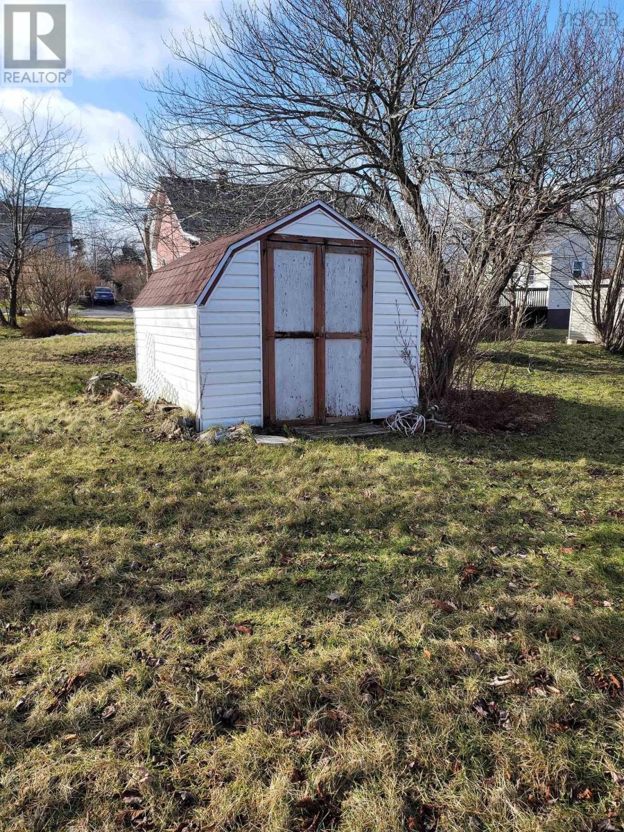 19 Burke Street, Sydney Mines, Nova Scotia  B1V 1Z1 - Photo 39 - 202301263