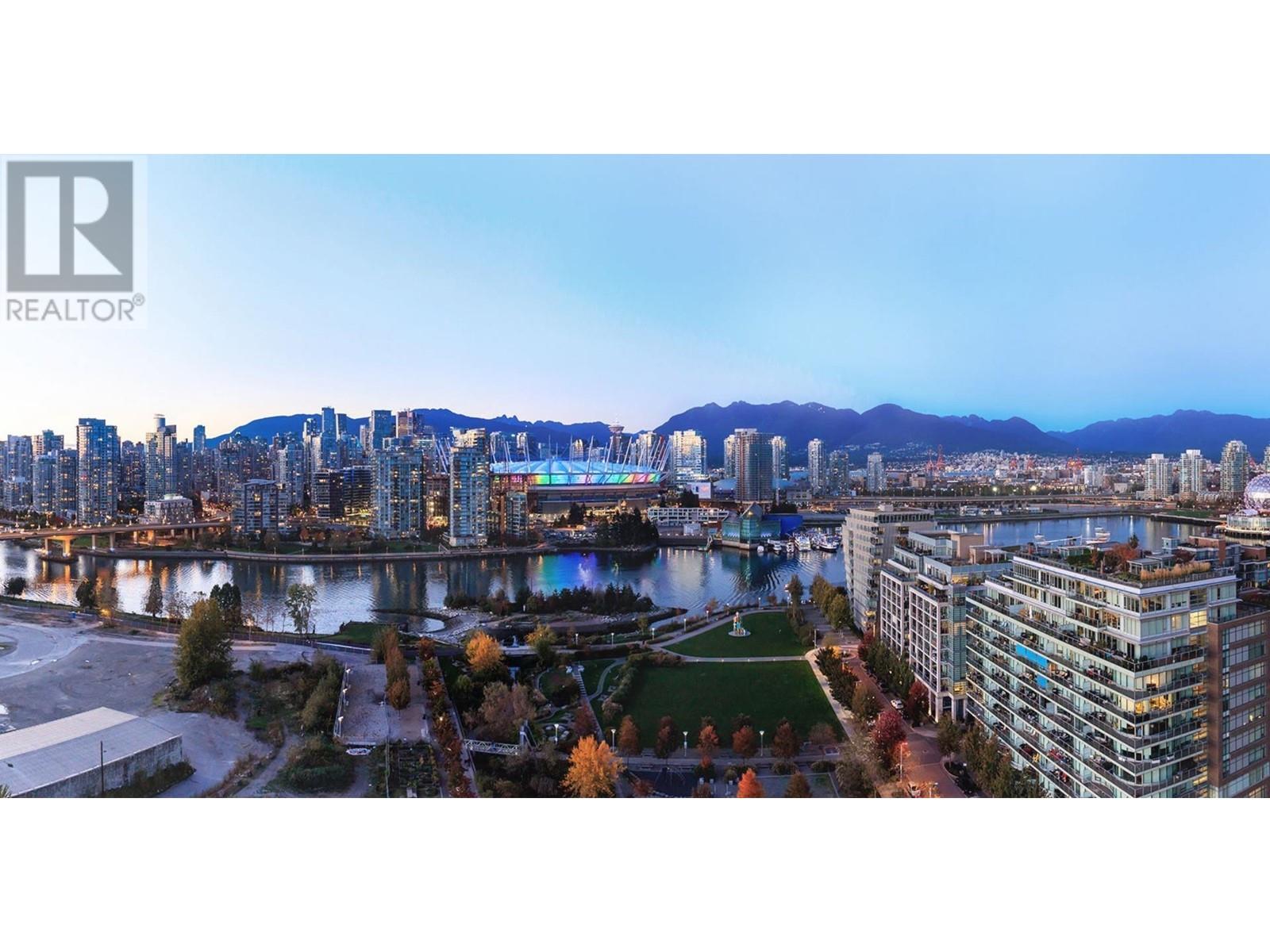 911 1768 COOK STREET, vancouver, British Columbia