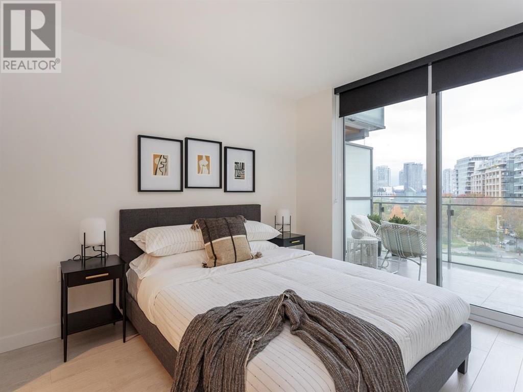 911 1768 Cook Street, Vancouver, British Columbia  V5Y 0N3 - Photo 10 - R2770657