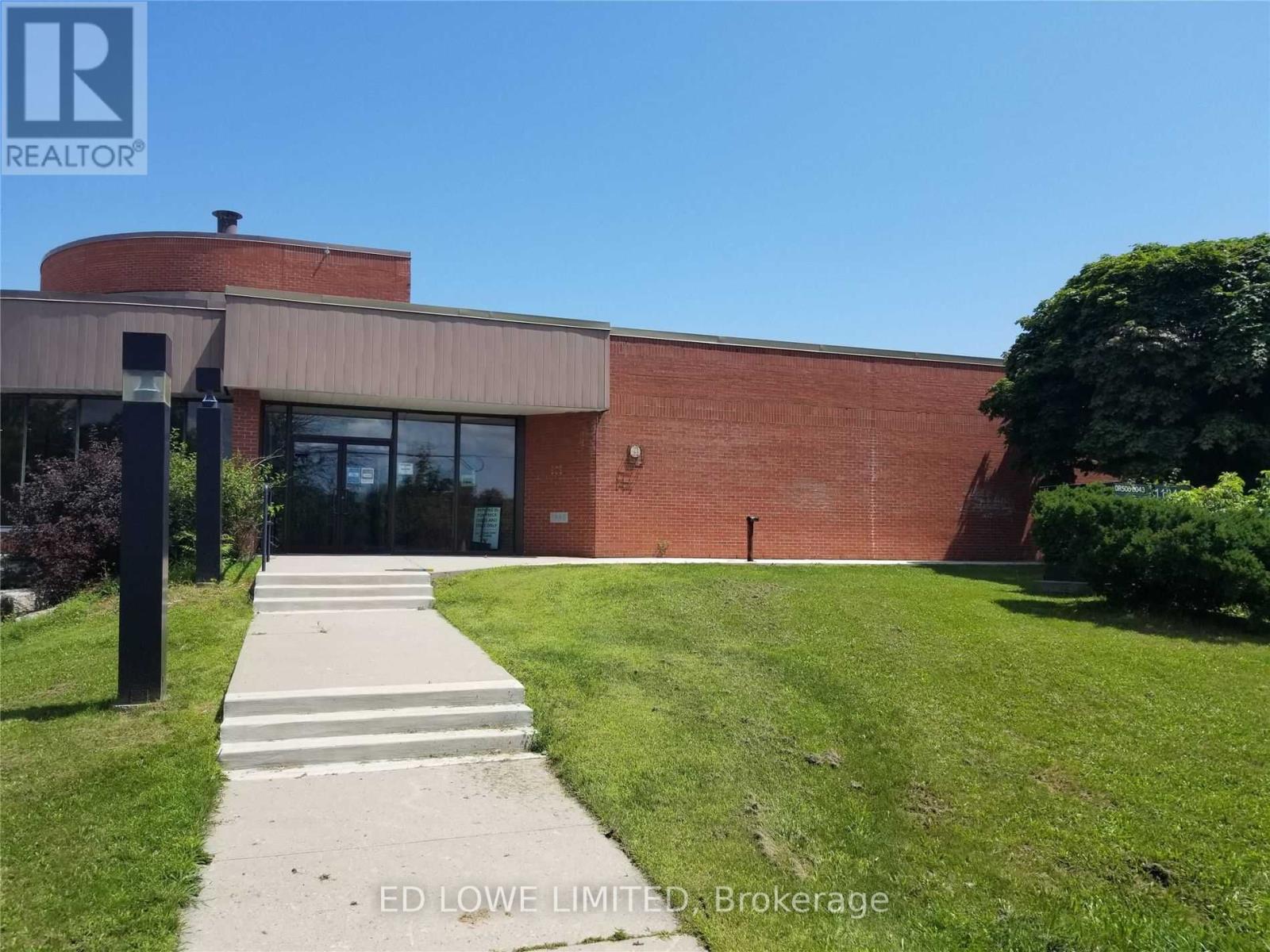 202 - 300 Peter Street N, Orillia, Ontario  L3V 5A2 - Photo 3 - S6016975