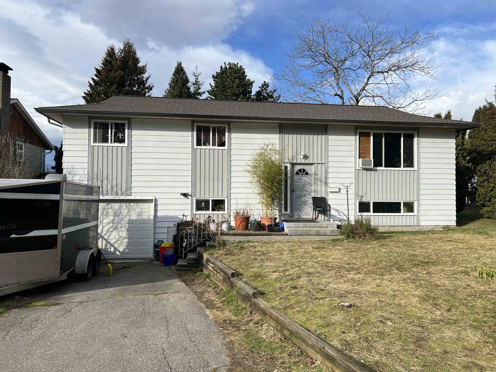 21077 Cook Avenue, Maple Ridge, British Columbia  V2X 7P7 - Photo 2 - R2757798