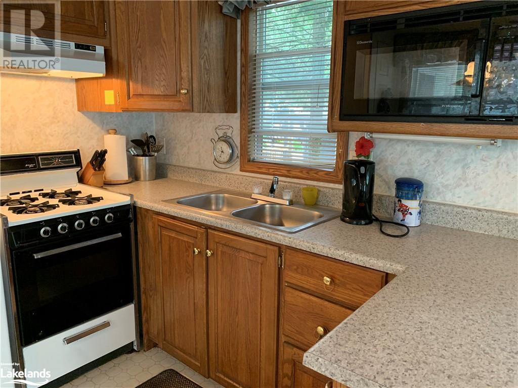 85 Theme Park Drive Unit# 237, Wasaga Beach, Ontario  L9Z 1X7 - Photo 12 - 40299653