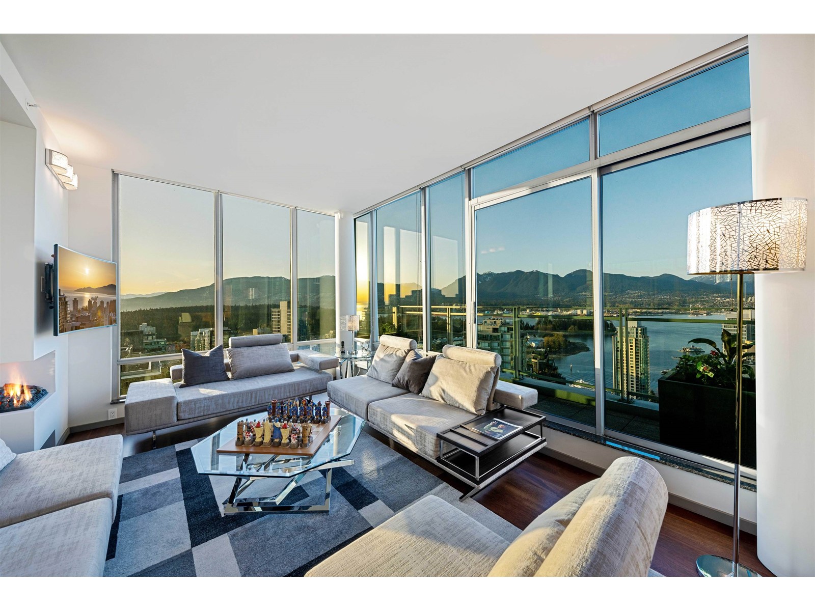 Ph5 1288 W Georgia Street, Vancouver, British Columbia  V6E 4R3 - Photo 3 - R2772841