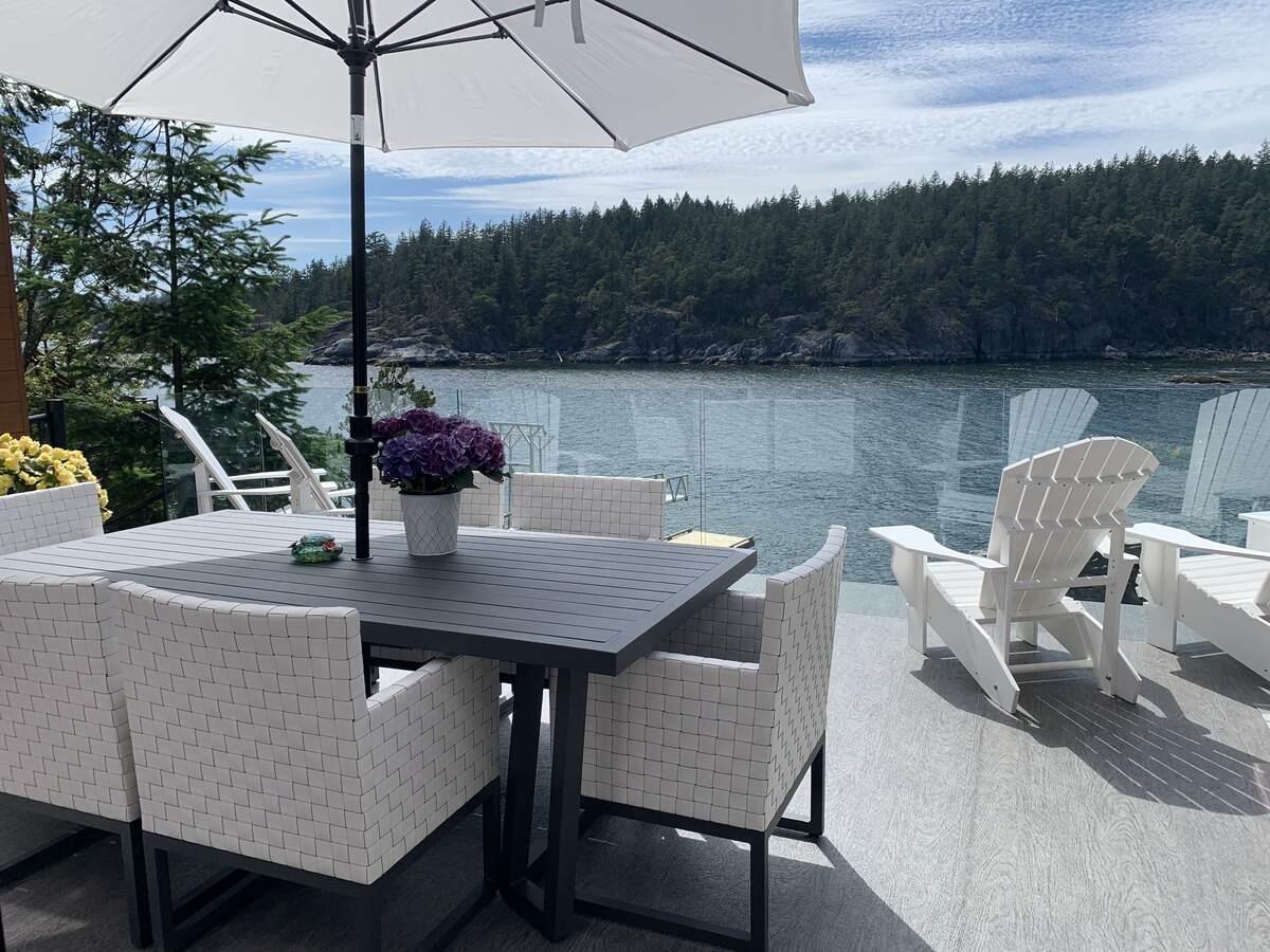 5305 TAYLOR CRESCENT, halfmoon bay, British Columbia