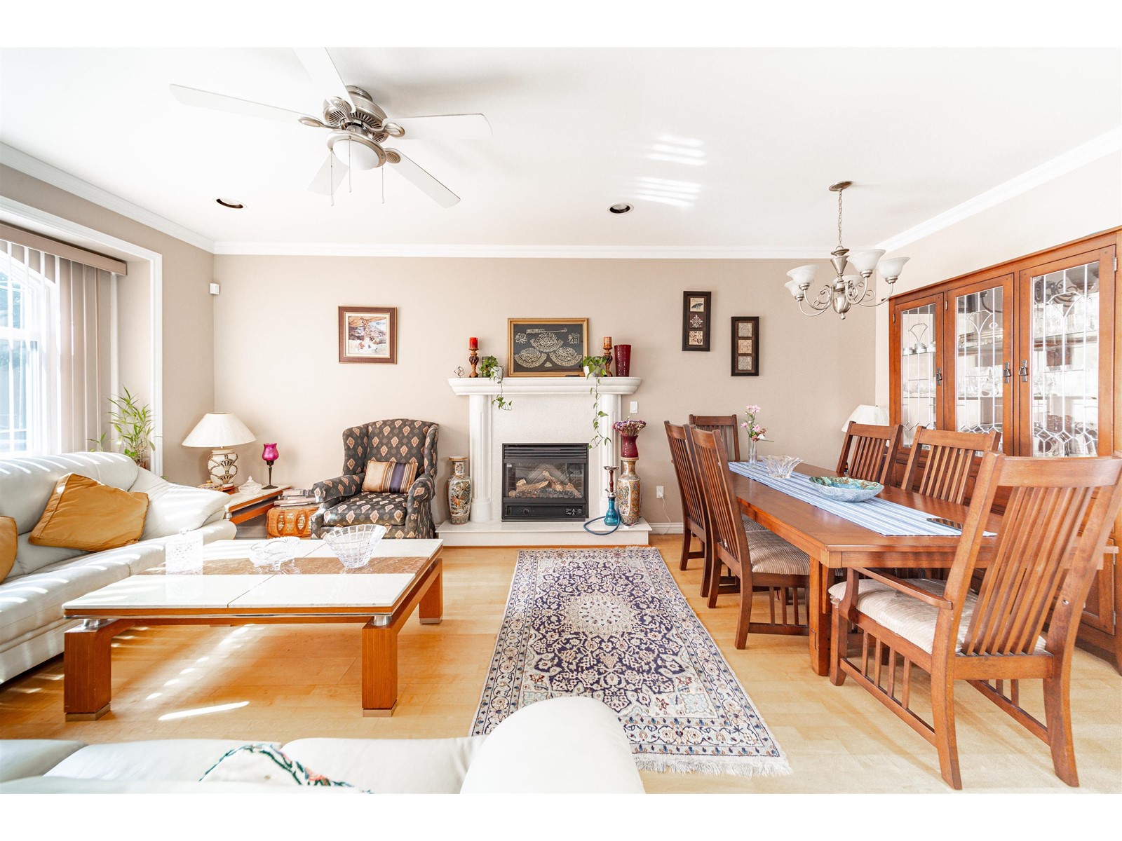 735 Smith Avenue, Coquitlam, British Columbia  V3J 2W8 - Photo 3 - R2773171