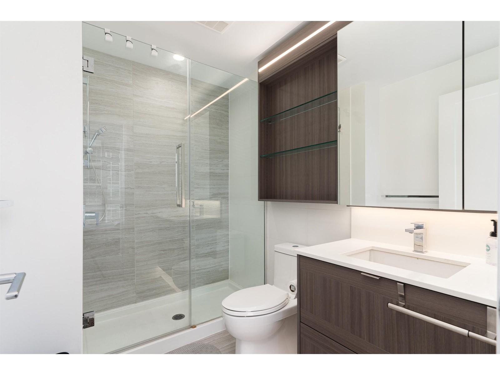 1801 2311 Beta Avenue, Burnaby, British Columbia  V5C 0M1 - Photo 5 - R2771666