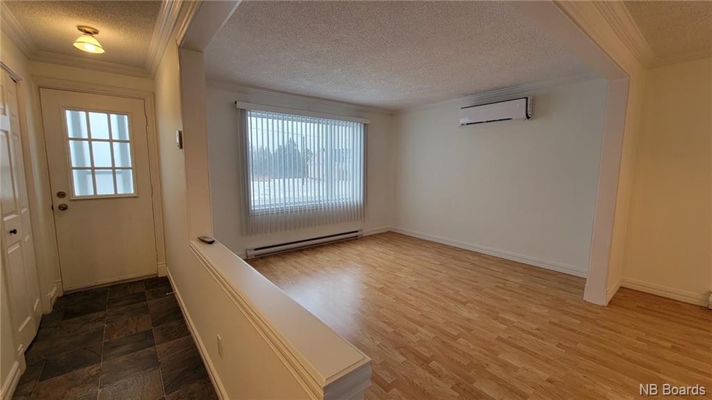 22 Rue Du Pecheur Sud, Lamèque, New Brunswick  E8T 1L1 - Photo 5 - NB082699