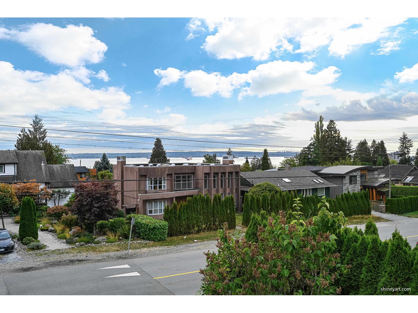 1159 Inglewood Avenue, West Vancouver, British Columbia  V7T 1Y4 - Photo 2 - R2773057