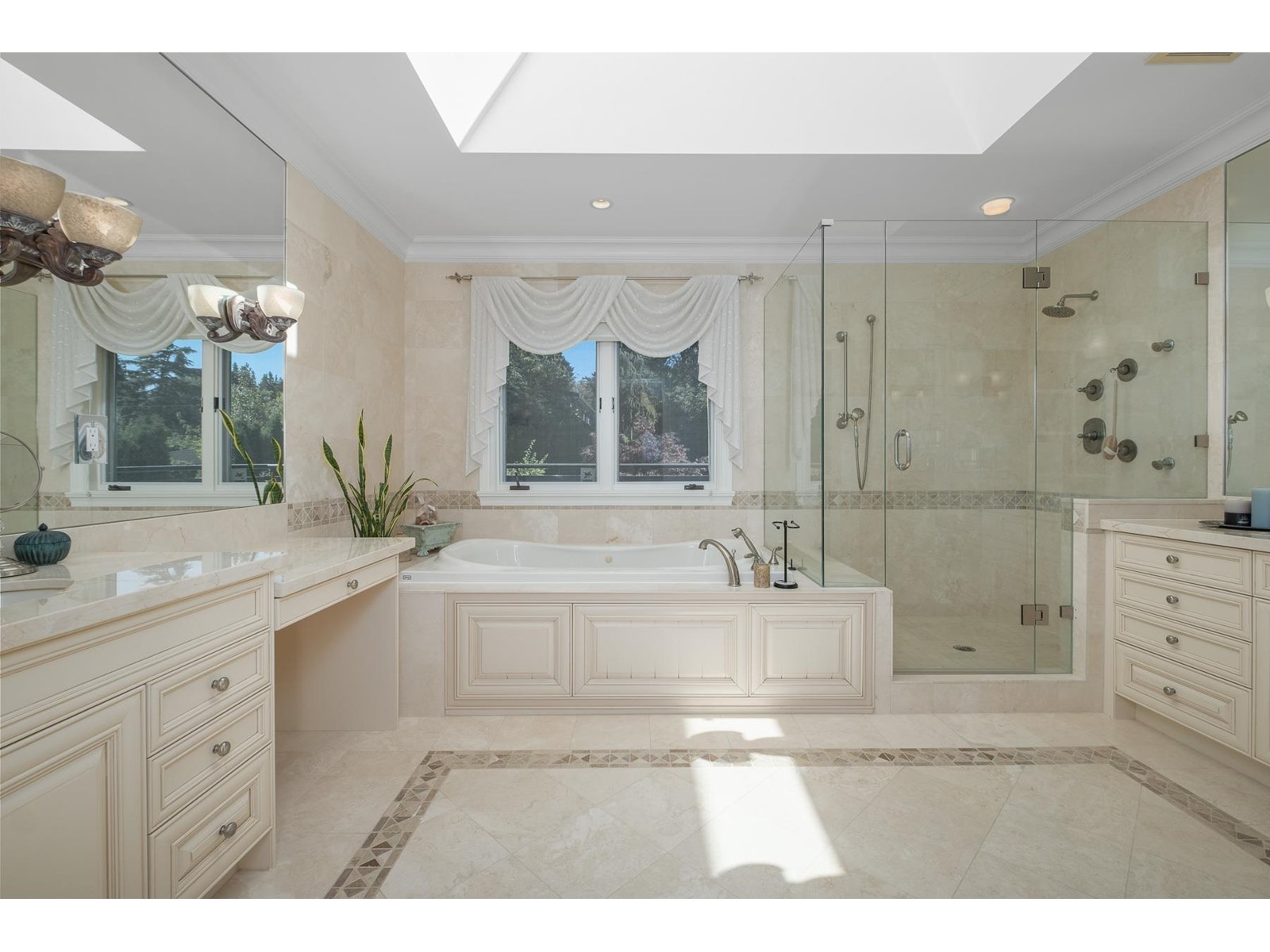 6718 Marine Crescent, Vancouver, British Columbia  V6P 5X3 - Photo 18 - R2773863