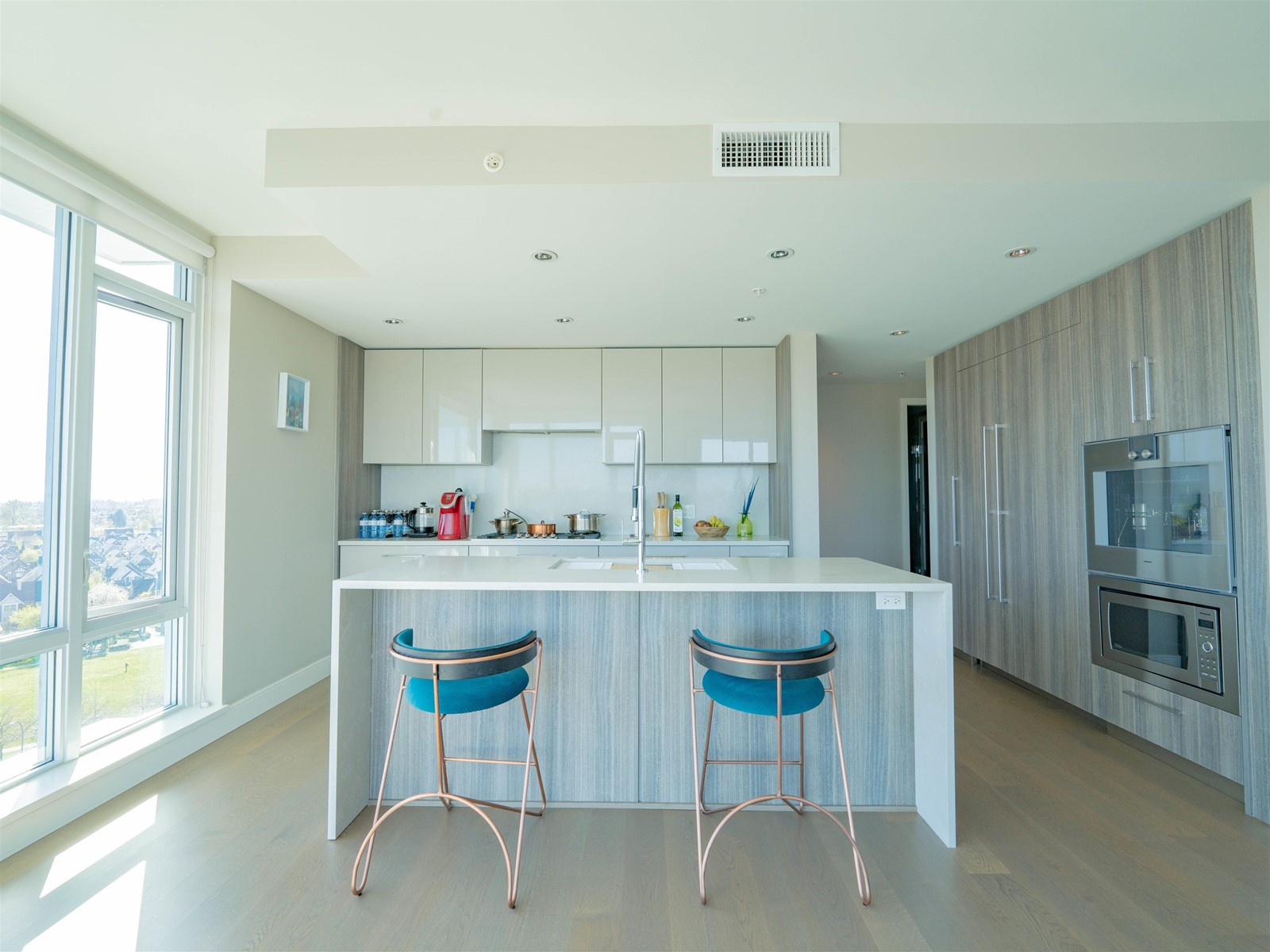 1108 210 Salter Street, New Westminster, British Columbia  V3M 5B1 - Photo 2 - R2774302