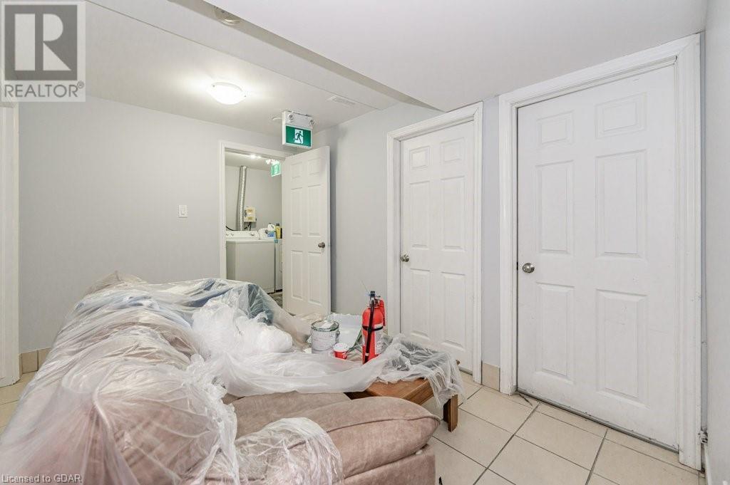 21 Halesmanor Court, Guelph, Ontario  N1G 4E2 - Photo 24 - 40413317