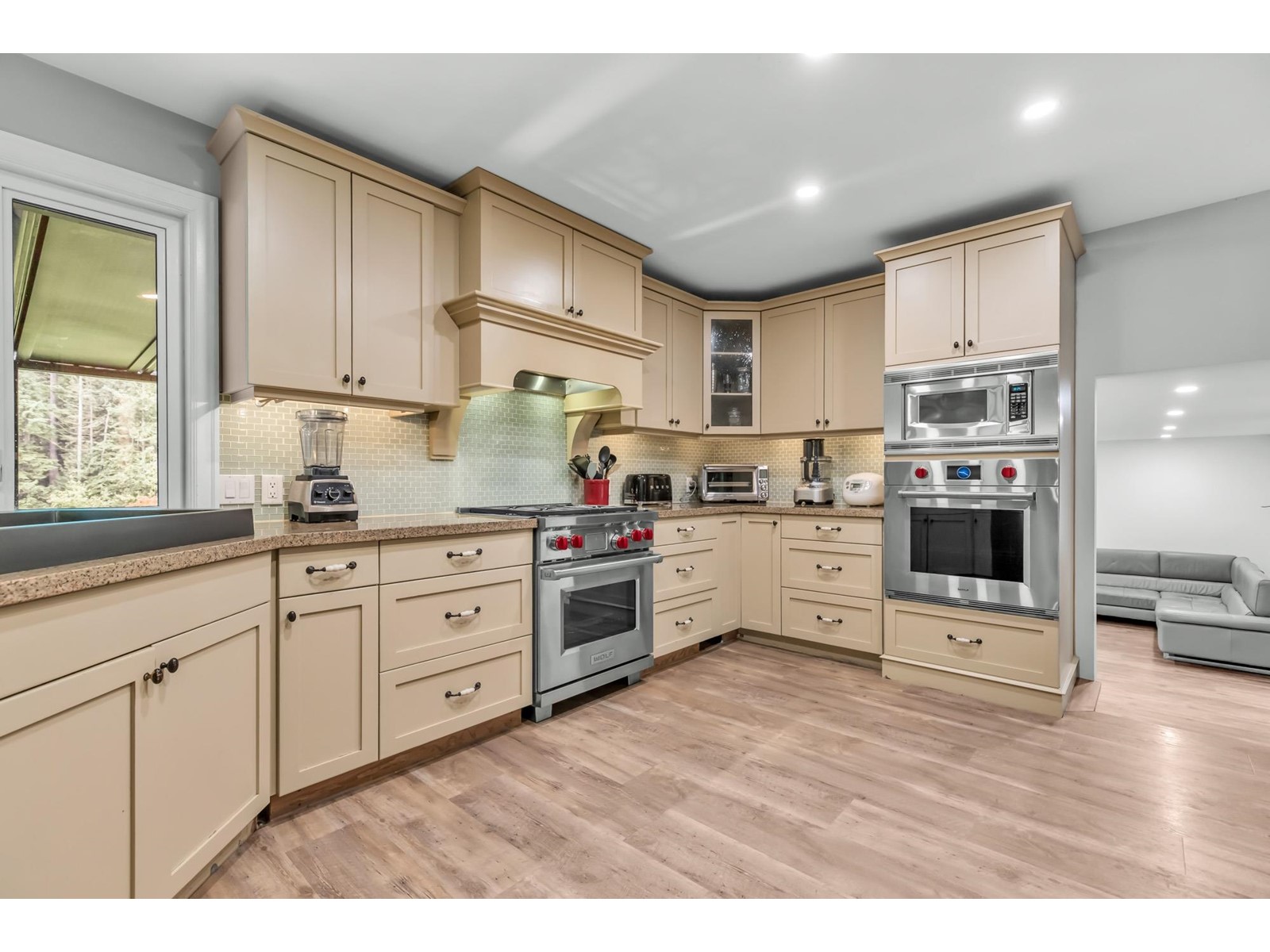 28064 112 Avenue, Maple Ridge, British Columbia  V2W 1M9 - Photo 7 - R2774456