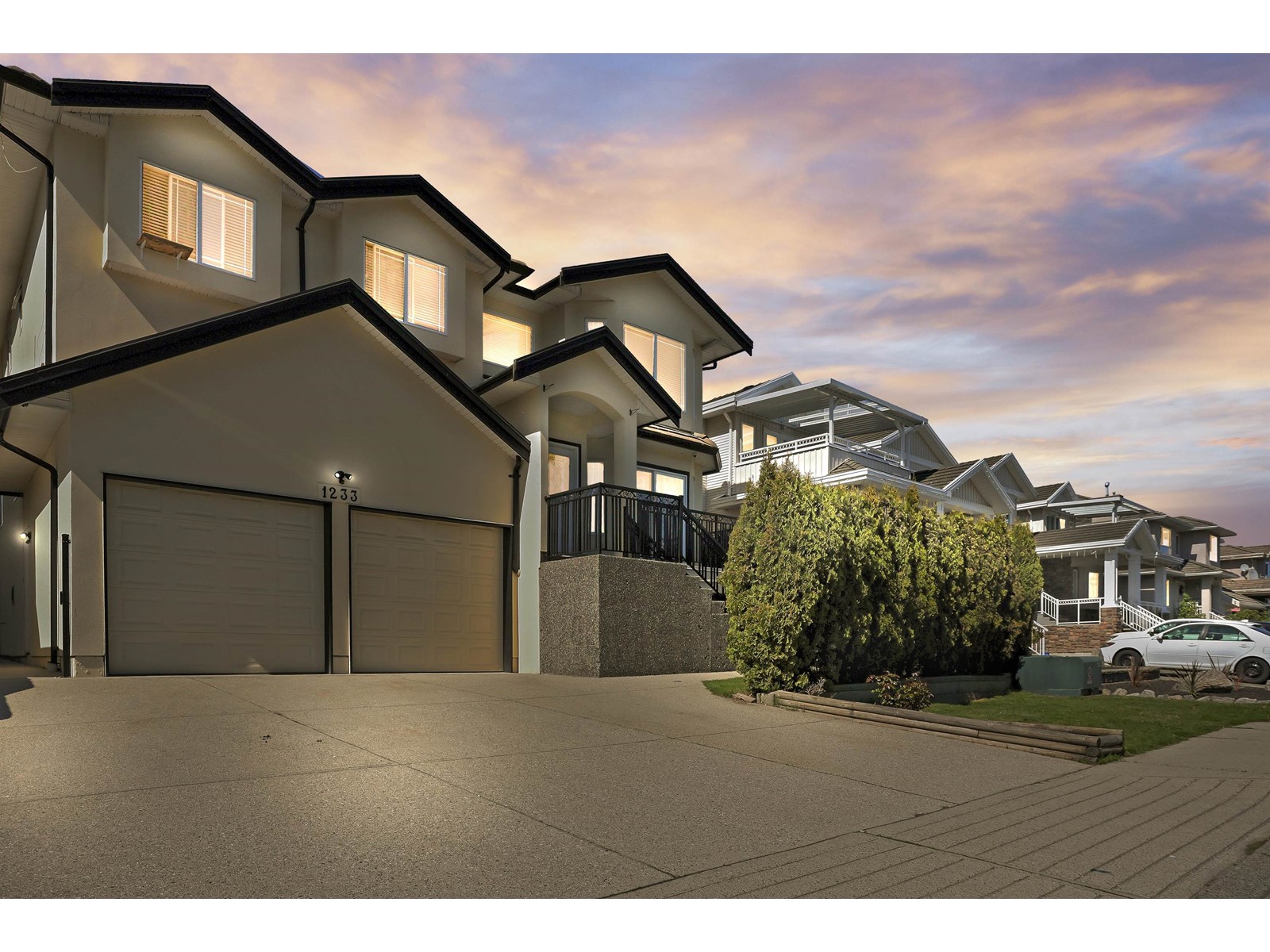 1233 Salter Street, New Westminster, British Columbia  V3M 6W9 - Photo 2 - R2773938