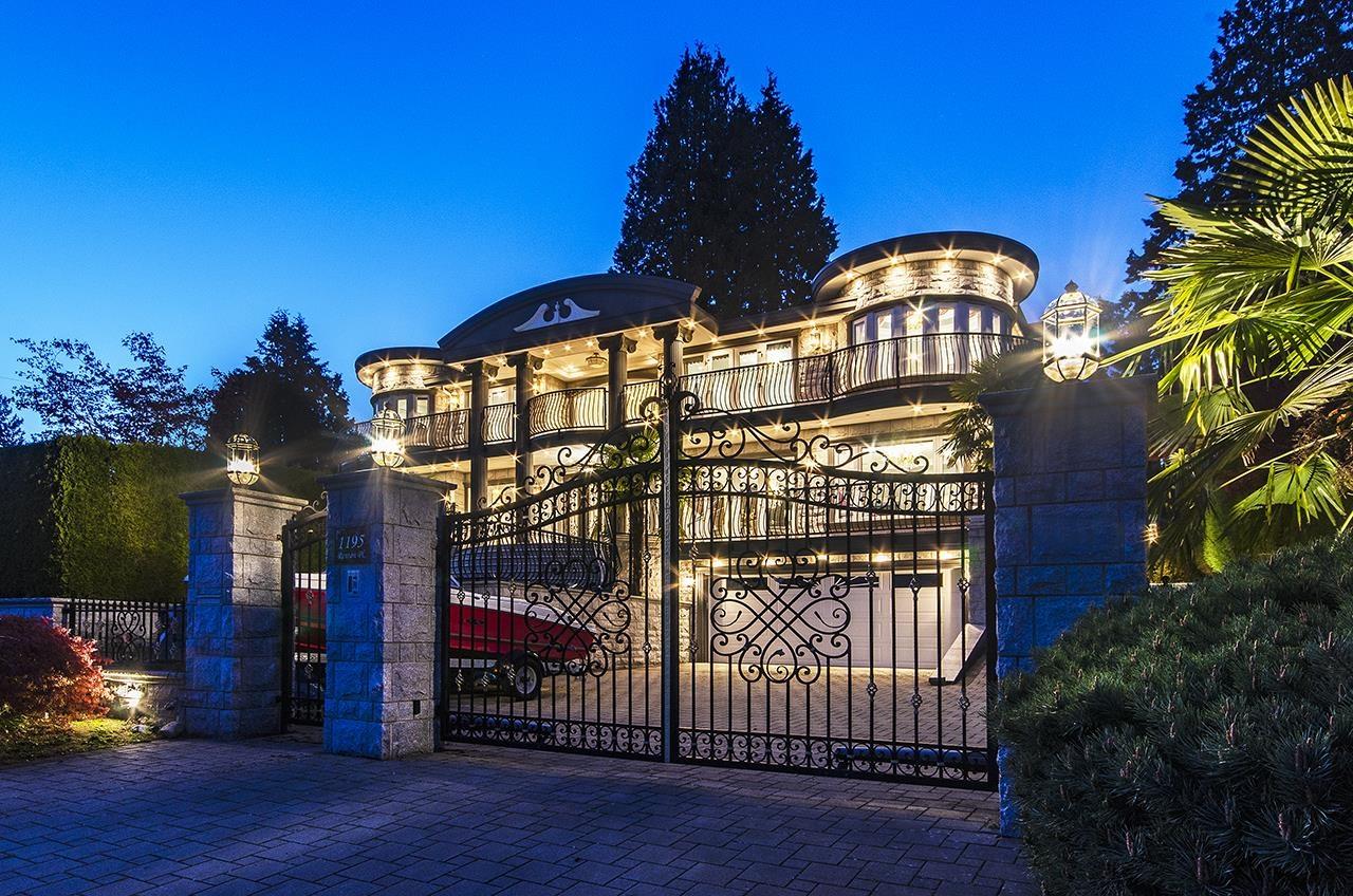 1195 Renton Place, West Vancouver, British Columbia  V7S 2K8 - Photo 2 - R2774725