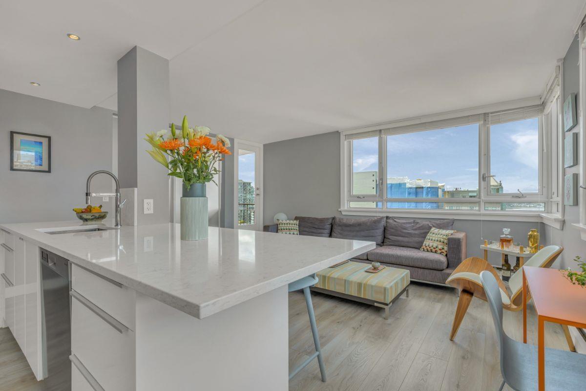 1903 1850 Comox Street, Vancouver, British Columbia  V6G 1R3 - Photo 2 - R2771615