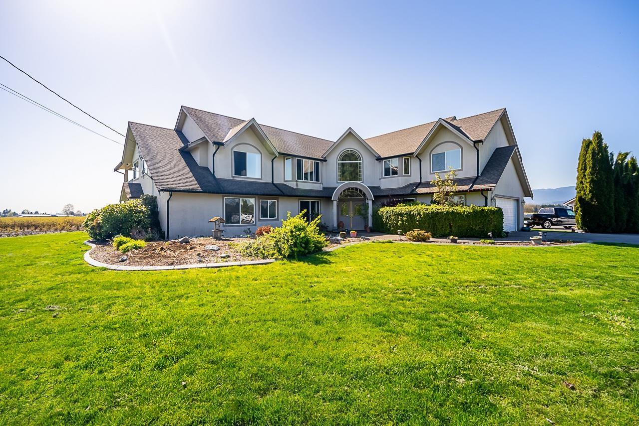 13795 Hale Road, Pitt Meadows, British Columbia  V3Y 1Z1 - Photo 2 - R2772253