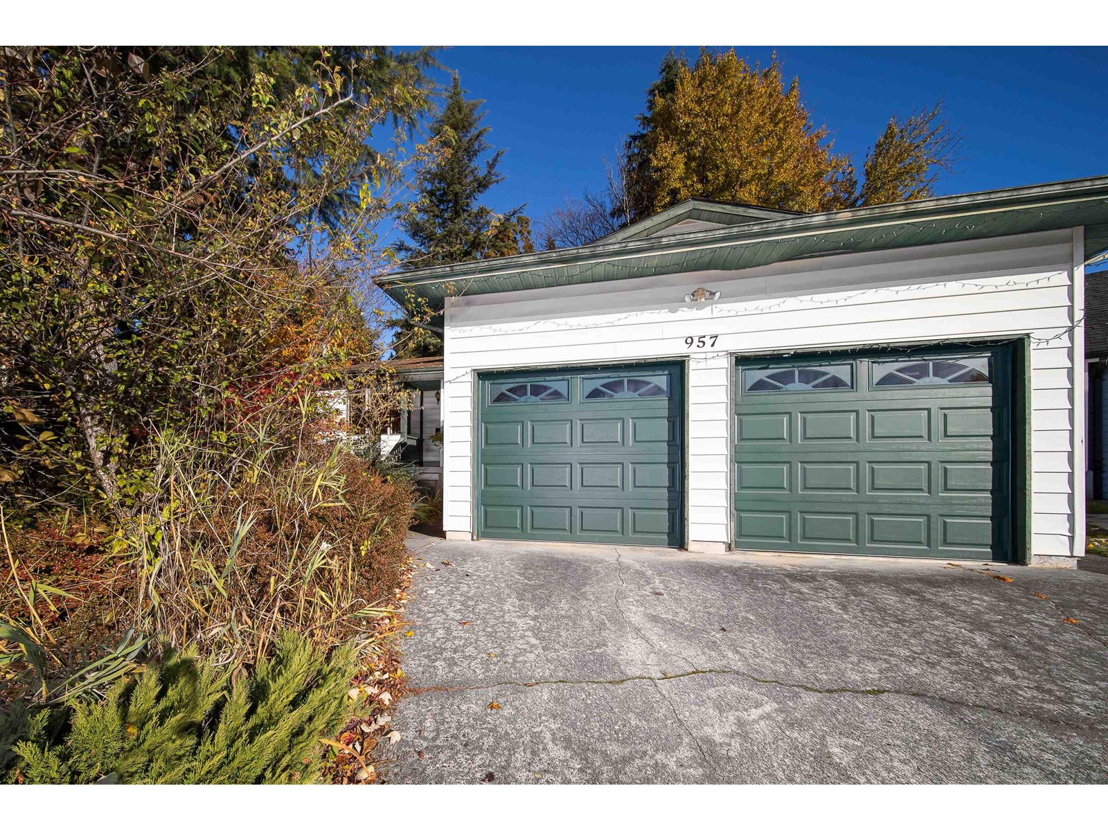 957 Mansfield Crescent, Port Coquitlam, British Columbia  V3B 6H3 - Photo 1 - R2739208