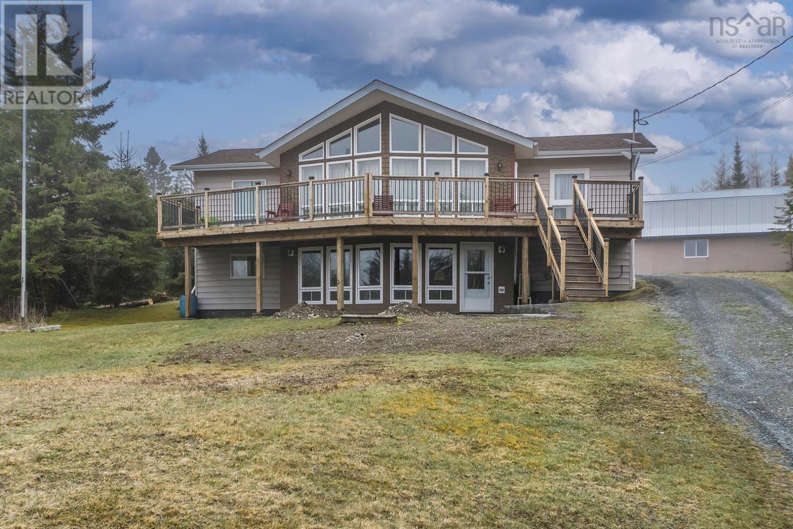 978 West Ship Harbour Road, Lake Charlotte, Nova Scotia B0J 1Y0