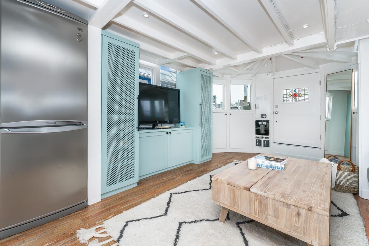 B17 1525 Coal Harbour Quay Road, Vancouver, British Columbia  V6G 3E7 - Photo 9 - R2775299