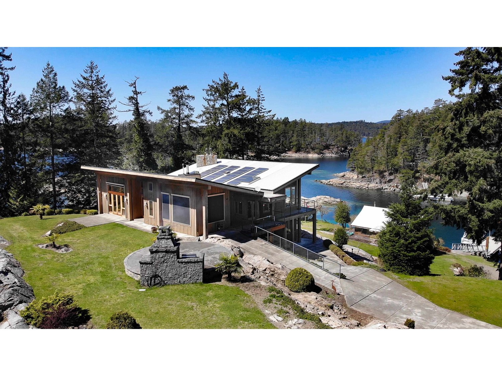 4355 Blind Bay, Pender Harbour, British Columbia  V0N 0V0 - Photo 10 - R2775340