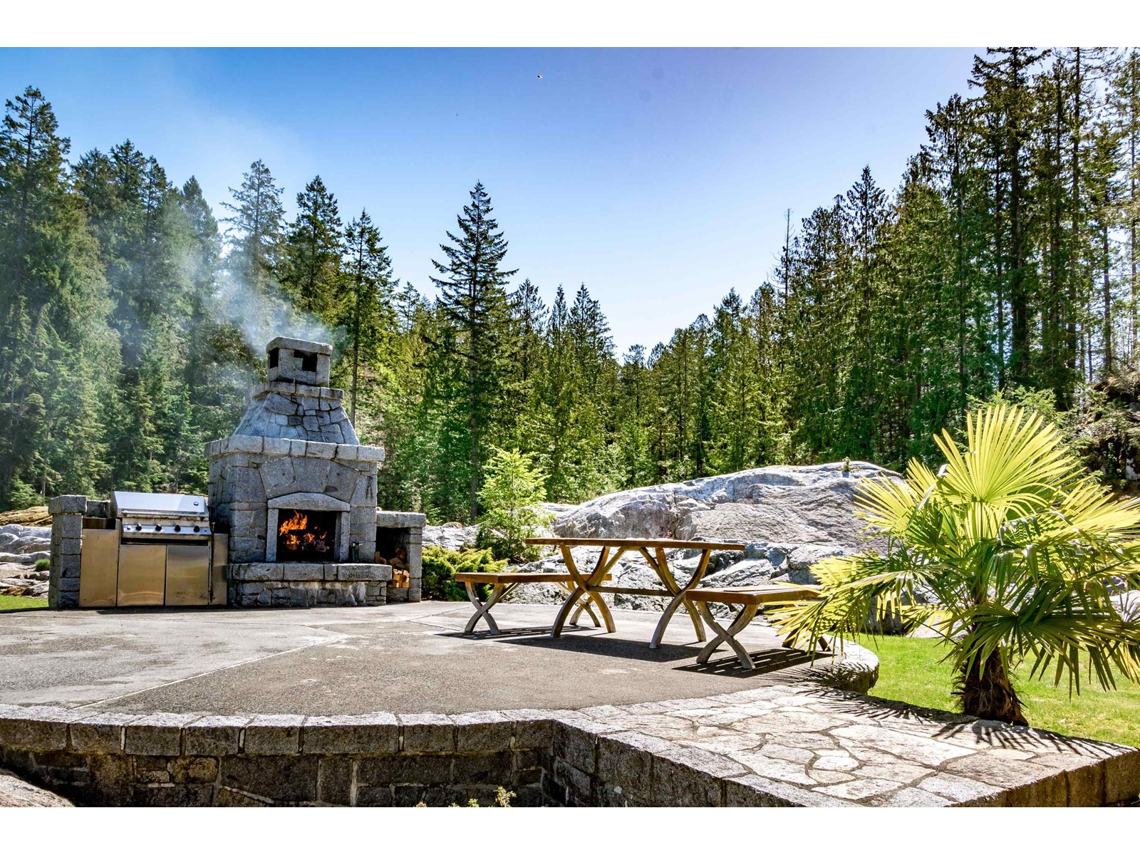 4355 Blind Bay, Pender Harbour, British Columbia  V0N 0V0 - Photo 11 - R2775340