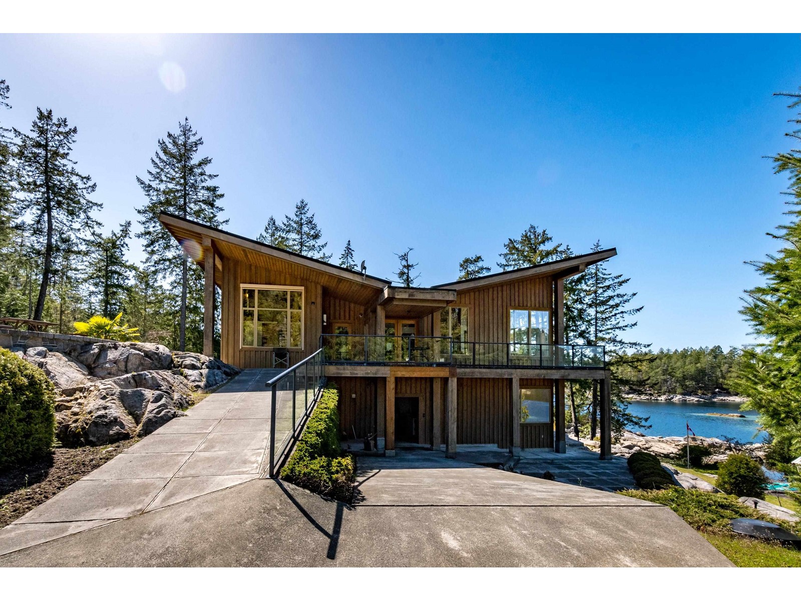 4355 Blind Bay, Pender Harbour, British Columbia  V0N 0V0 - Photo 12 - R2775340