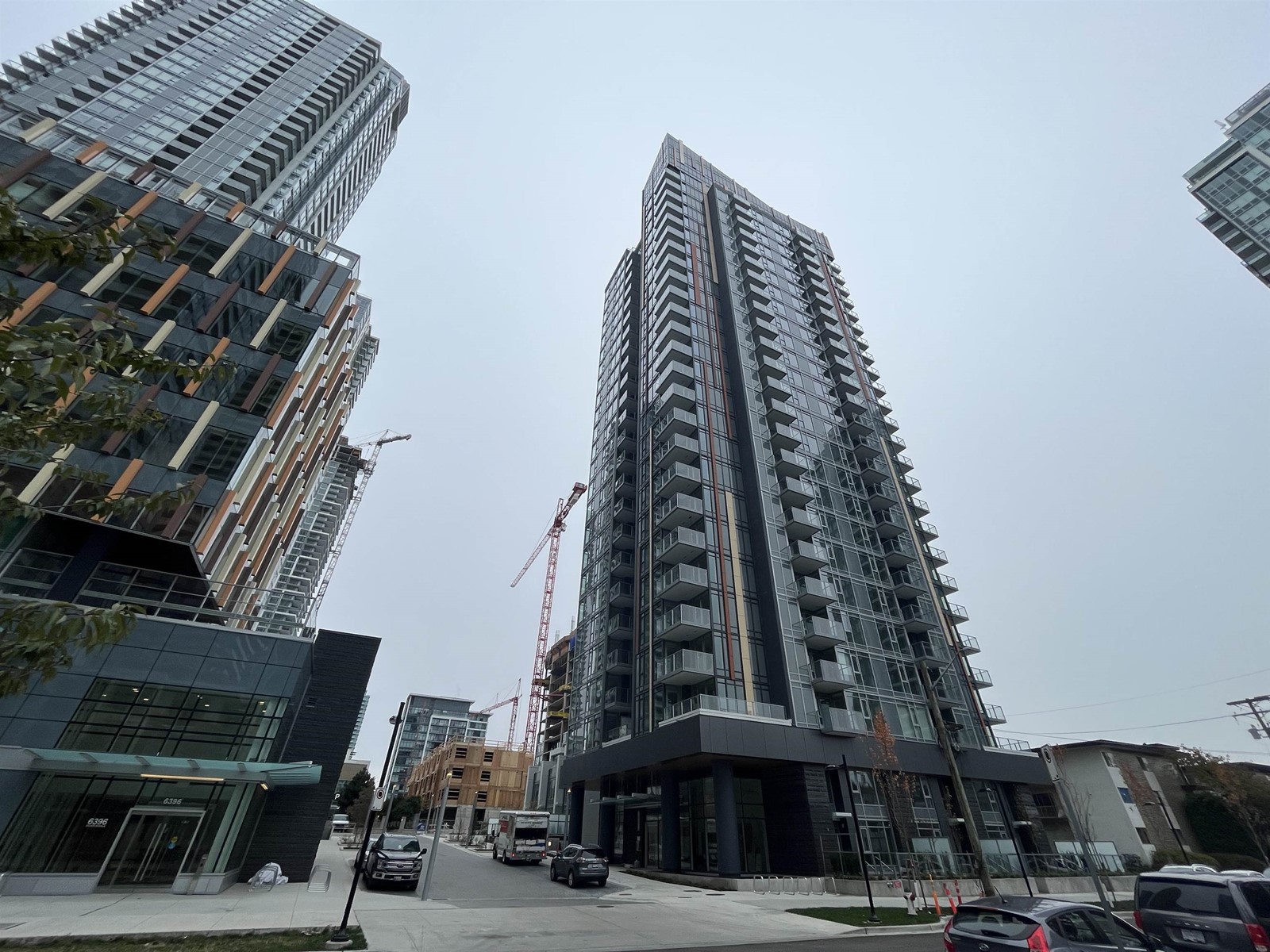 408 6398 SILVER AVENUE, burnaby, British Columbia