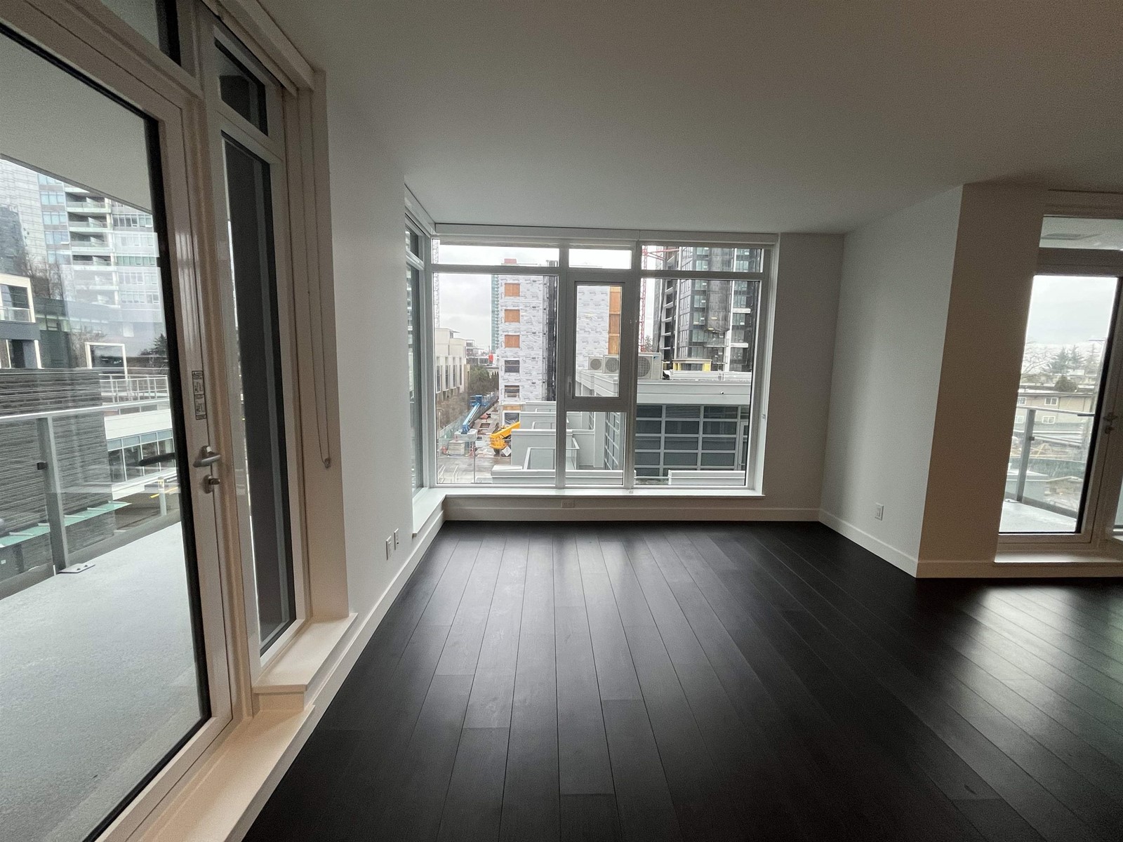 408 6398 Silver Avenue, Burnaby, British Columbia  V5H 2Y5 - Photo 11 - R2775640