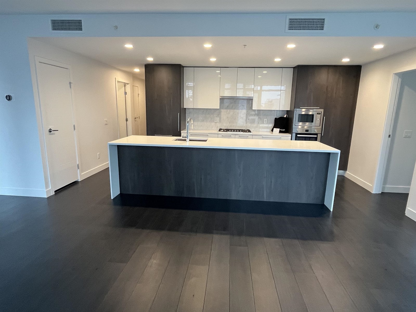 408 6398 Silver Avenue, Burnaby, British Columbia  V5H 2Y5 - Photo 7 - R2775640