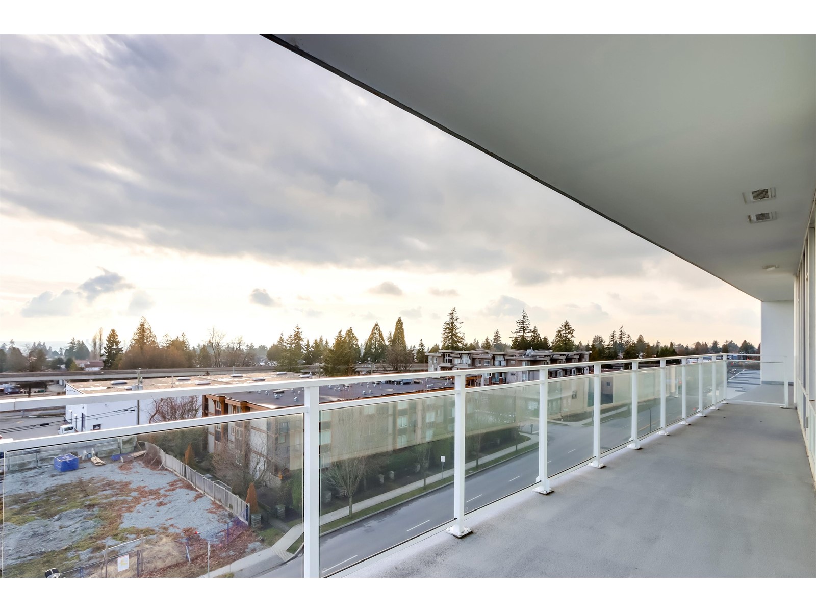 604 5051 Imperial Street, Burnaby, British Columbia  V5J 0J3 - Photo 9 - R2775505